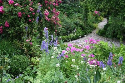 Garten-Mitte-Juli-3.jpg