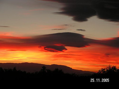 wolke_rot.jpg