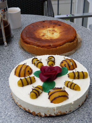 2016-04-16 Käse- und Mutantenbienenkuchen.jpg