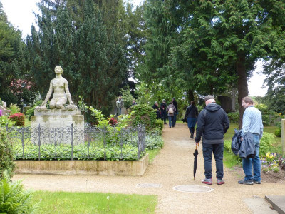2016-05-14 Treffen Dresden - Loschwitzer Friedhof 3.jpg