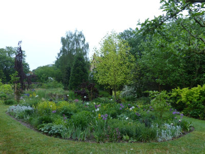 2016-05-24 Garteneinblick 2.jpg