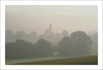 new_Mein-Dorf-im-Fruhnebel-1_gerahmt.jpg
