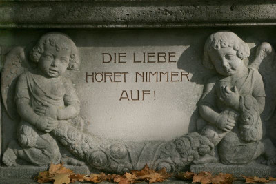 Grabstein_Liebe.jpg