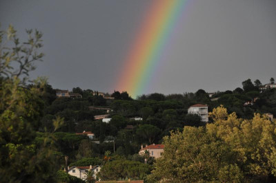 Regenbogen-im_Var.JPG