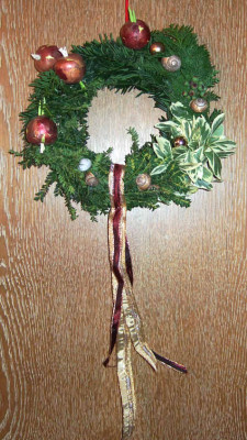 Weihnachtskranz_schnecke_zwiebel_kl.jpg