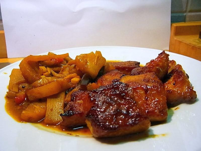 Süß-saures Schweinefleisch mit asiatischem Gemüse.JPG