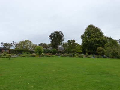 2017-10-04 Coton Manor Garden 14.jpg