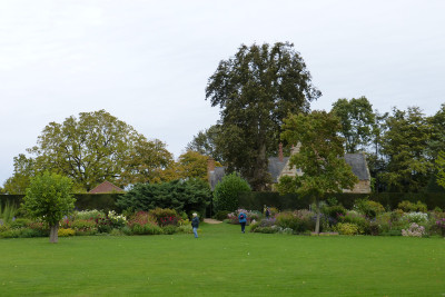 2017-10-04 Coton Manor Garden 17.jpg