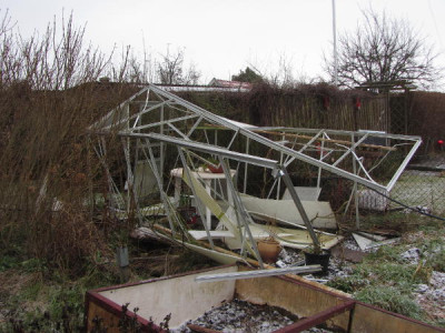 Gewaechshaus_nach_Friederike_am_19_01_2018_1.jpg