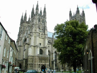 Canterbury_Cathedral.jpg