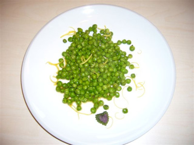 Erbsen_13.04.2007.JPG
