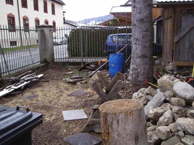 zaungarage1.JPG