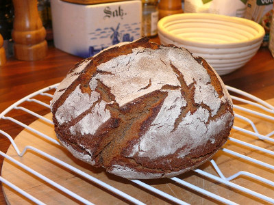 180928_Roggenmischbrot_1.jpg