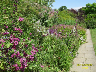Sissinghurst 201801.jpg