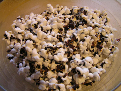 Popcorn Erdbeermais 001.JPG