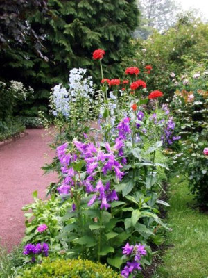 SababurgSchlossgarten1003.jpg