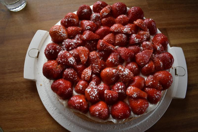 erdbeerkuchen 002.JPG