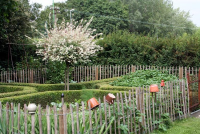 Rottaler-Garten-2-b.jpg