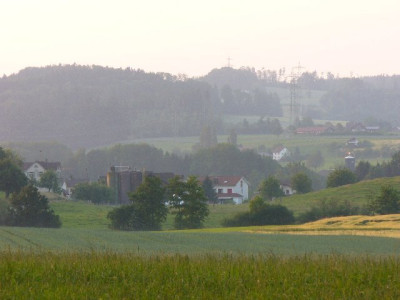 Juni_03_unser_Ort_Abendstimmung.jpg