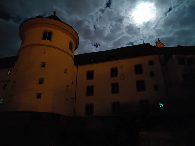 Torg2020_03_08_06SchlossOhneBeleuchtung.jpg