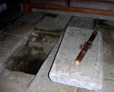 erdstallstein.jpg