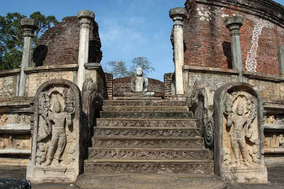 071432_polonnaruwa_rundtemp.jpg