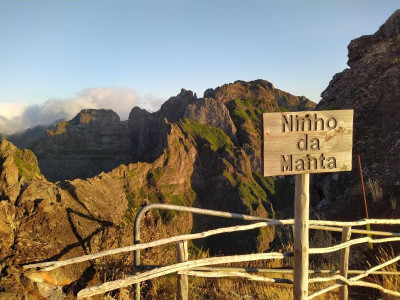 2020-09-18 Pico do Arieiro 00003XTR_00131_BURST20200918082446.jpg