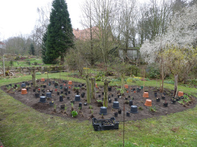 2021-04-18 Garteneinblick 1.jpg