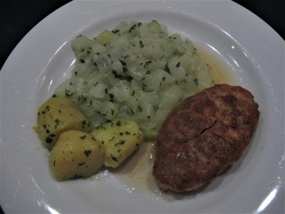 huehnerbutterschnitzlkohlrabi.JPG