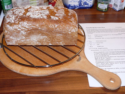 210509_Das 100. Brot.jpg