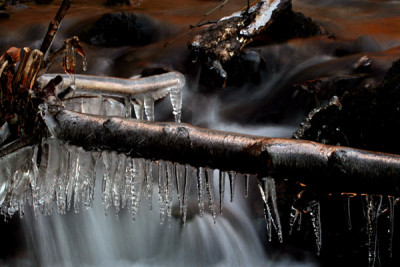 Bach-Eiszapfen.jpg
