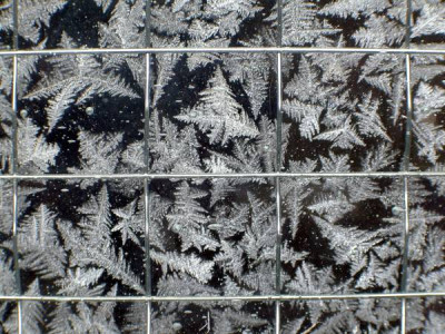 Eisblumen_Drahtglas.jpg