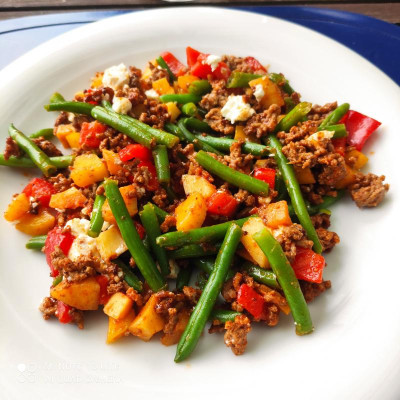 Hack-Gemüsepfanne mit Feta.jpg