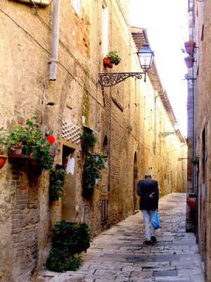6_Gasse_in_Colle_di_Val_d_Elsa.jpg