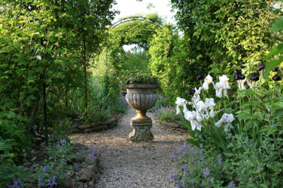 Gartenansicht-Mai-1.jpg