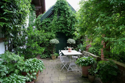 Gartenansicht-Mai-11.jpg