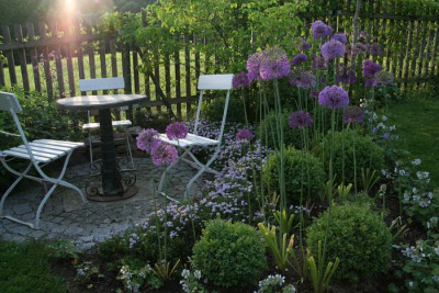 Gartenansicht-Mai-13.jpg