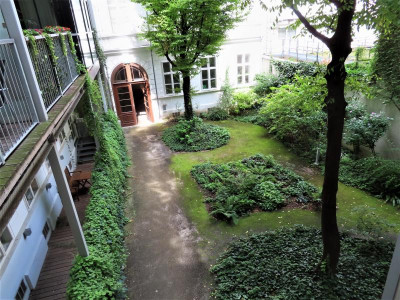 hofgartenaugust.JPG