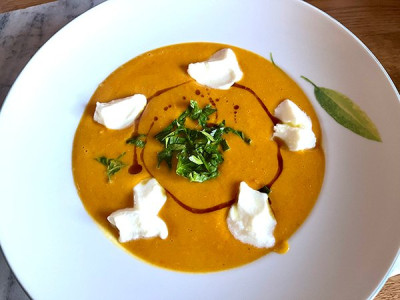 Kuerbissuppe-mit-roten-Linsen-26-10-24.jpg