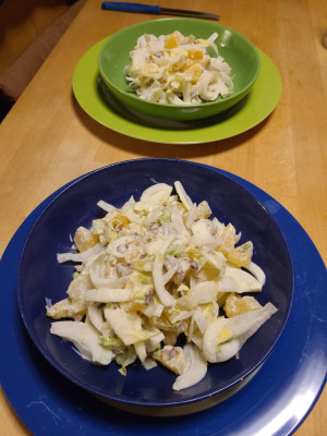 Ein paar Bilder habe ich auch noch: Donnerstag Abend Chicoréesalat, für mich mit Fenchel