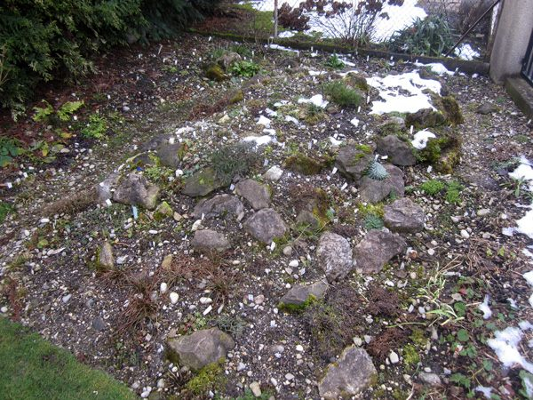 14 qm Steingarten mit 300 Stecketiketten