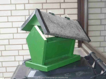 Futterhaus 2 (Dach hochziehbar)