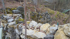 Weinmauer und Steinriegel