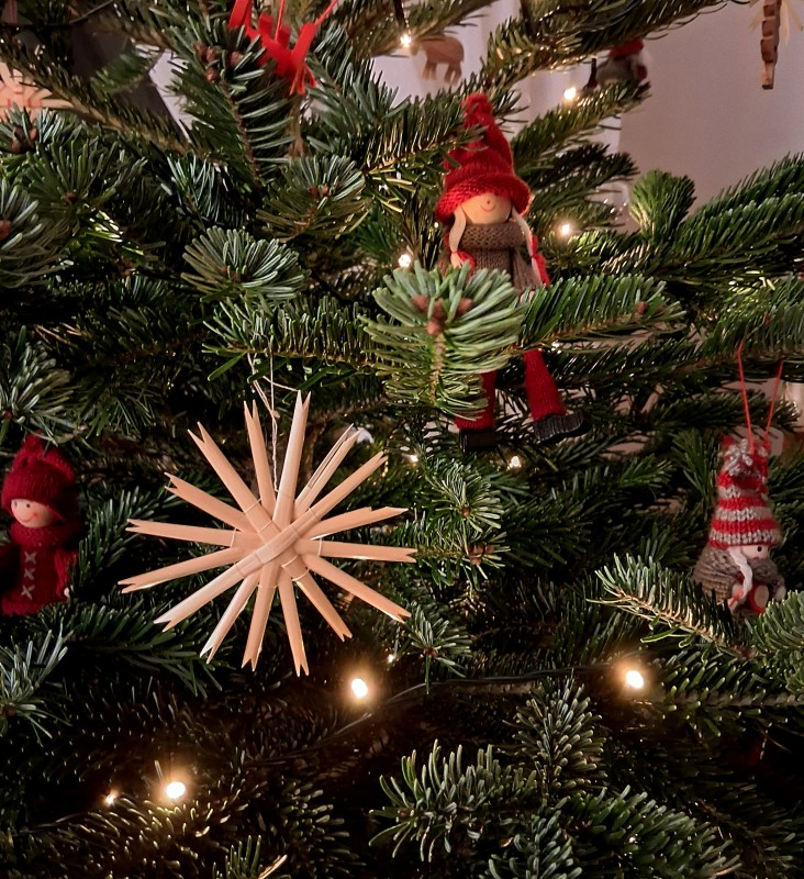 Weihnachtsbaumdeko 2025