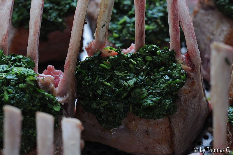 Ostermenu 2: Lammkarree mit Kräuterkruste