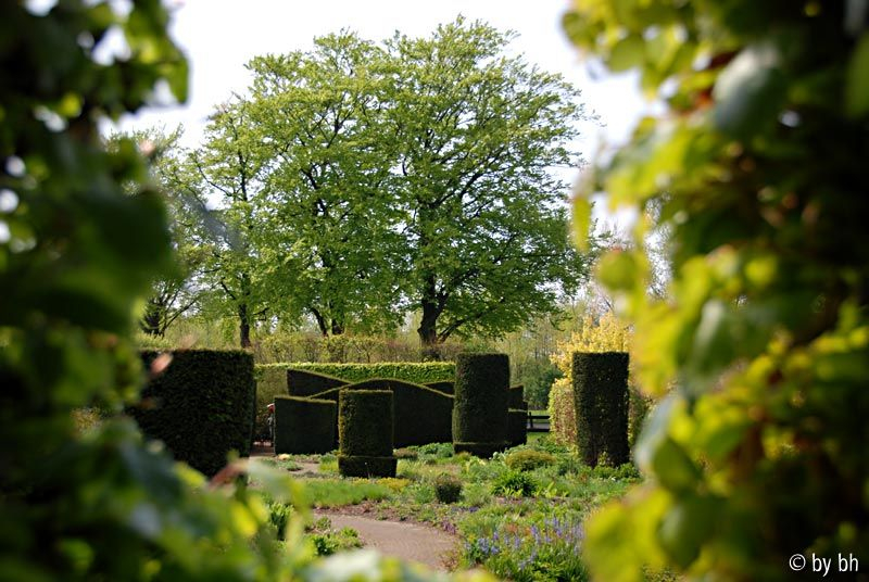Piet Oudolfs Garten im Mai