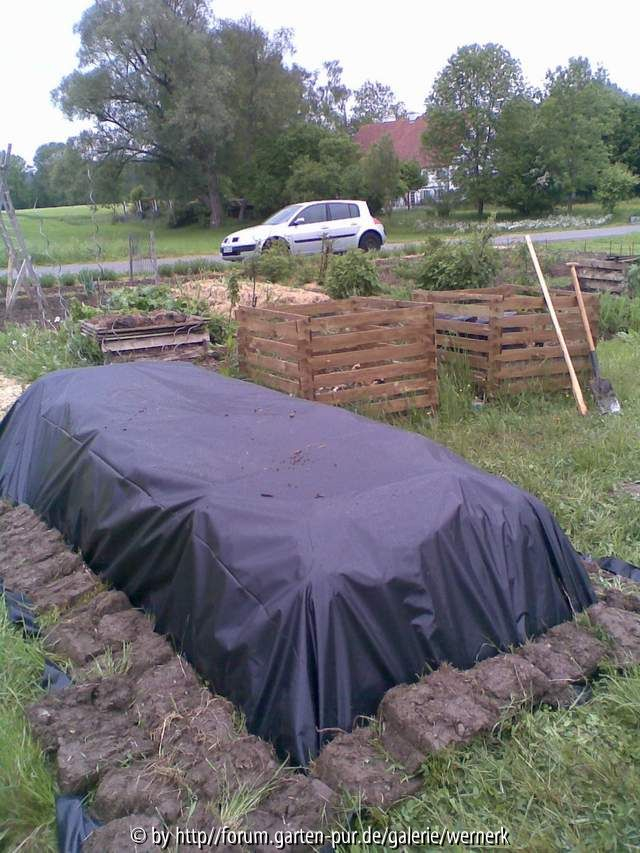 Hügelbeet