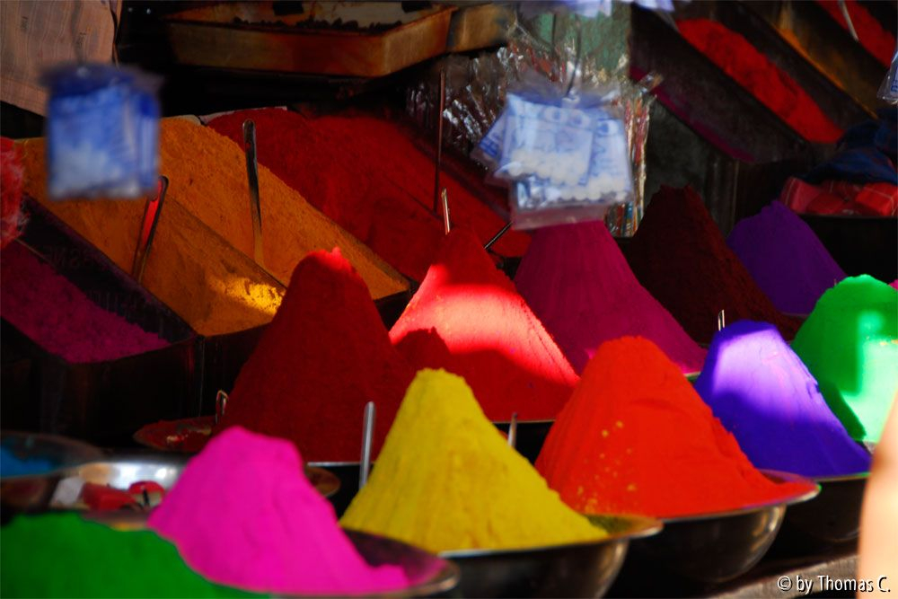 Tikkapulver auf dem Markt in Mysore