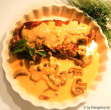 chicoree und steinpilzrahm