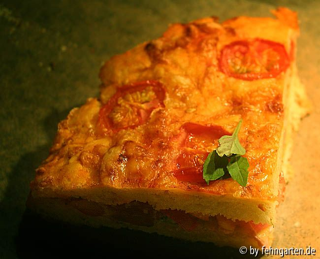 tomatenfladenbrot mit schinken